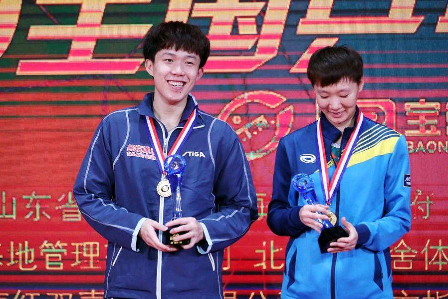 王曼昱与孙颖莎双打决赛视频关于王曼昱与孙颖莎双打决赛的视频，您可以搜索各大视频网站，如优酷、腾讯视频、哔哩哔哩等，输入相关的关键词，如王曼昱孙颖莎双打决赛等，应该能够找到相关的视频资源。