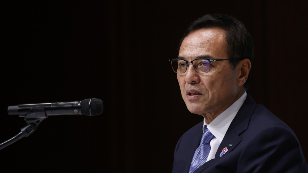 三得利董事长闪辞三得利董事长闪辞，背后的故事与启示