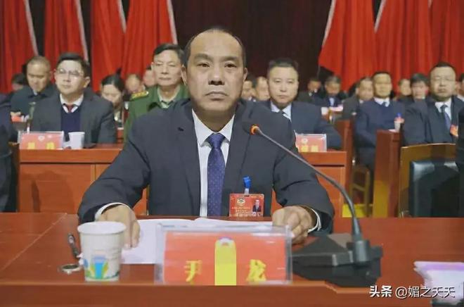 国家干部嫖娼被捉怎么处罚国家干部嫖娼被捉的处罚需根据具体情况而定。