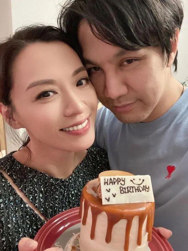 当众求婚当众求婚，勇气与浪漫的时刻