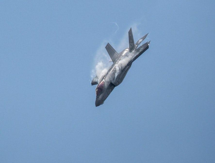f35战机 美国美国F-35战机，尖端科技的代表