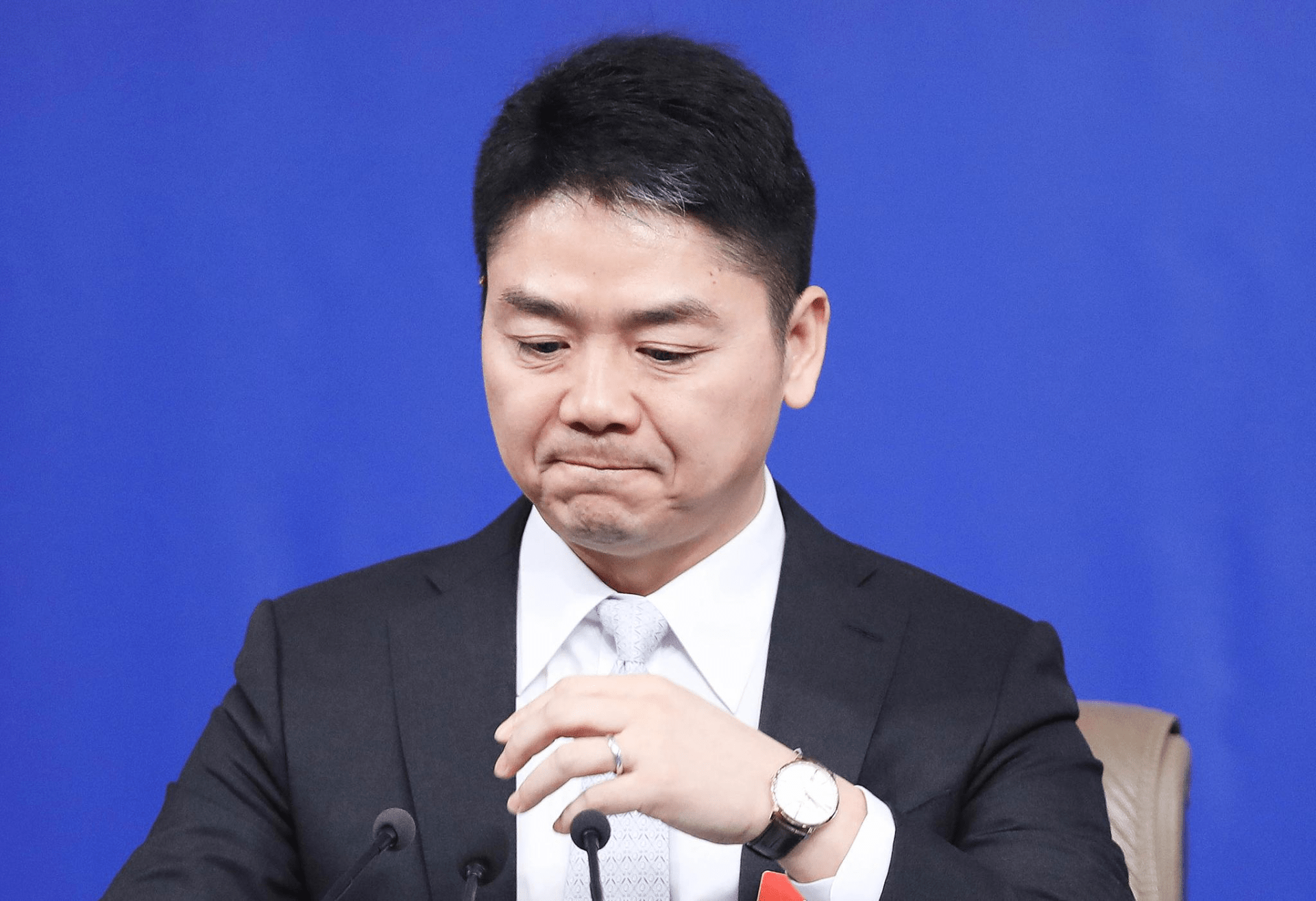 2020刘强东访谈揭秘刘强东，创业历程、管理哲学与未来展望的独家访谈