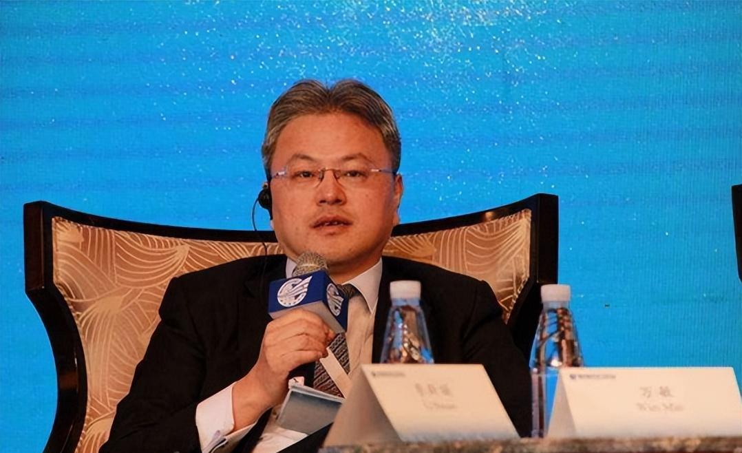 刘强东开会霸气刘强东开会霸气侧漏，揭秘电商巨头背后的领导力与决策智慧